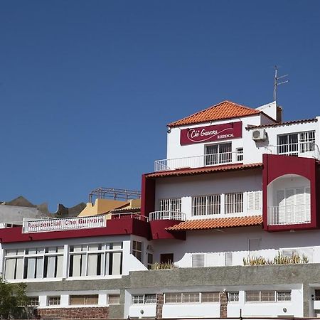 Residencial Che Guevara Bed & Breakfast Mindelo Dış mekan fotoğraf