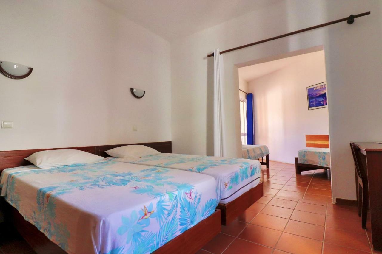 Residencial Che Guevara Bed & Breakfast Mindelo Dış mekan fotoğraf