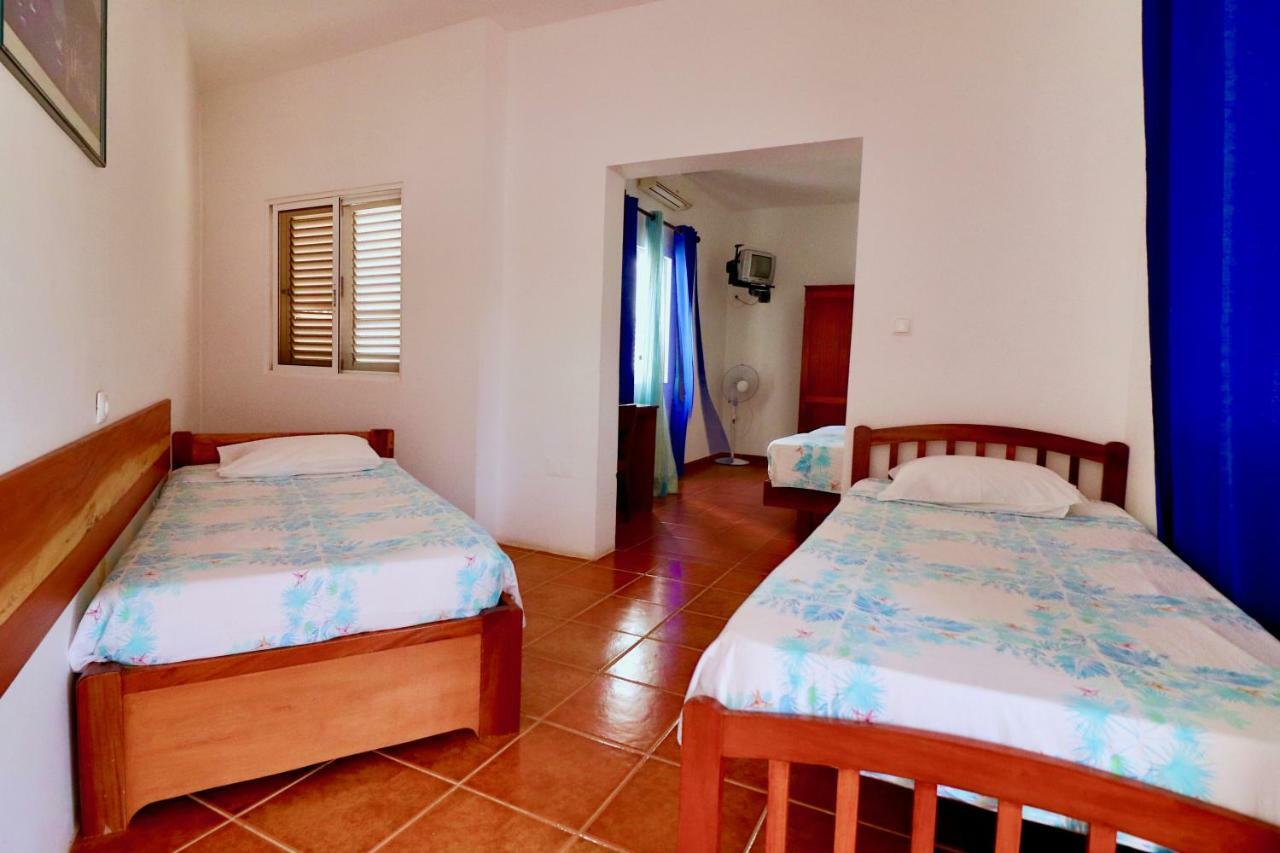 Residencial Che Guevara Bed & Breakfast Mindelo Dış mekan fotoğraf